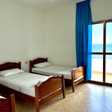 Redi'S Seaview Apartments Σαράντα Εξωτερικό φωτογραφία