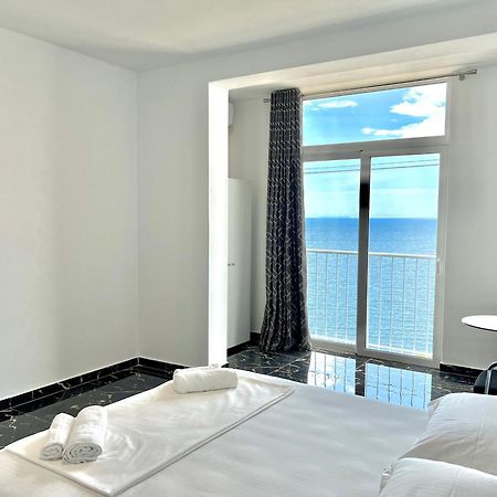 Redi'S Seaview Apartments Σαράντα Εξωτερικό φωτογραφία