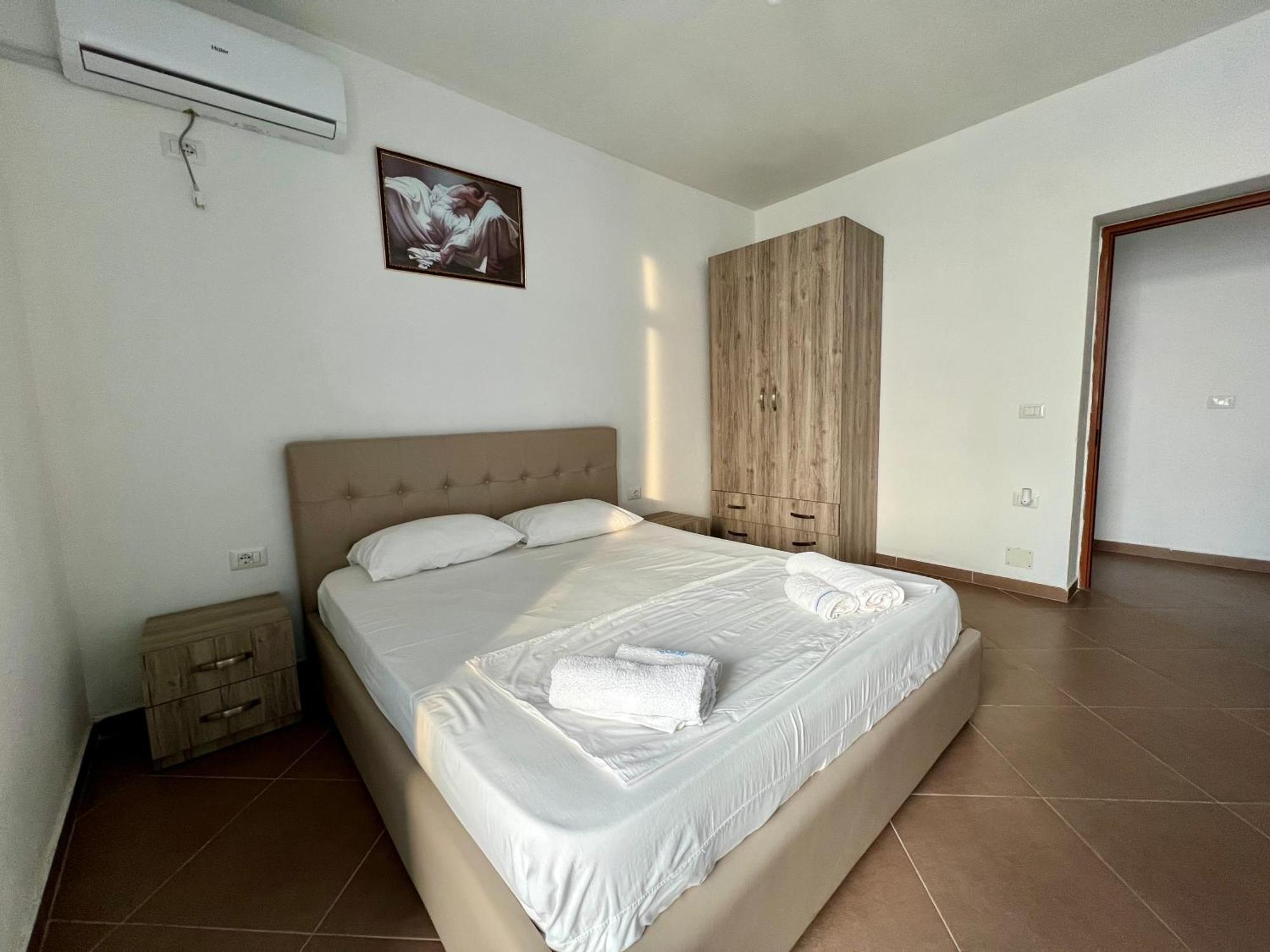 Redi'S Seaview Apartments Σαράντα Εξωτερικό φωτογραφία
