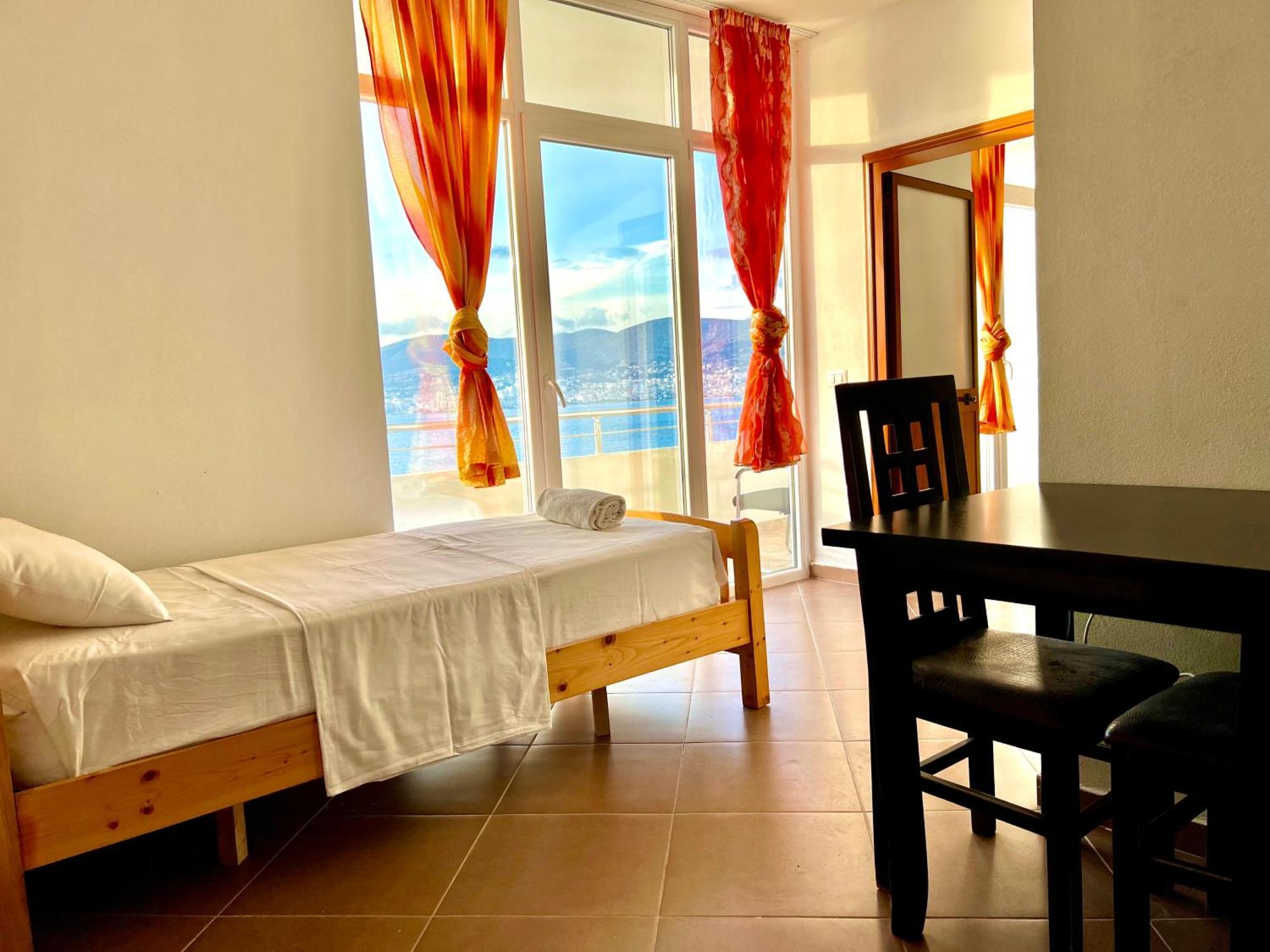 Redi'S Seaview Apartments Σαράντα Εξωτερικό φωτογραφία
