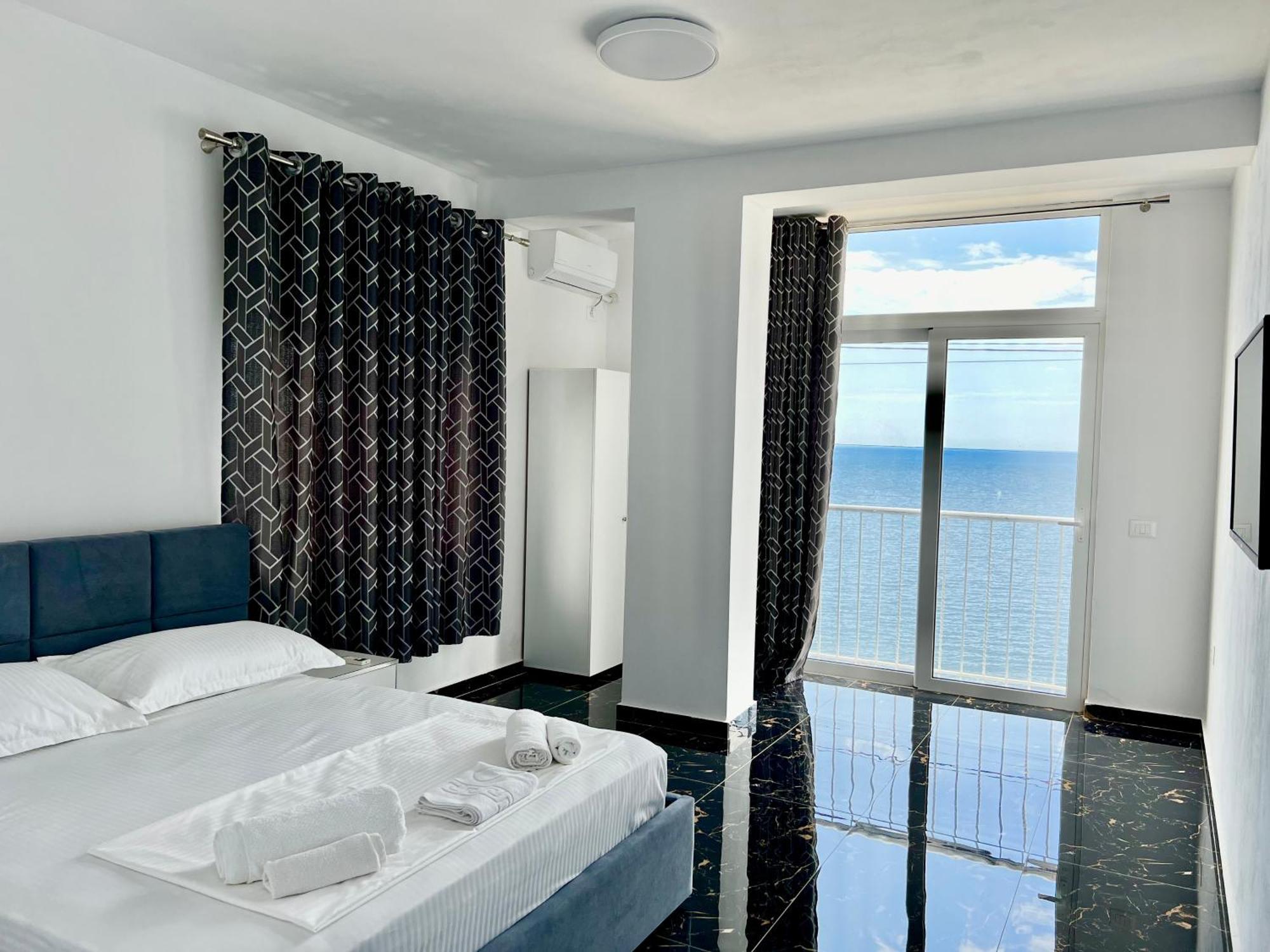 Redi'S Seaview Apartments Σαράντα Εξωτερικό φωτογραφία