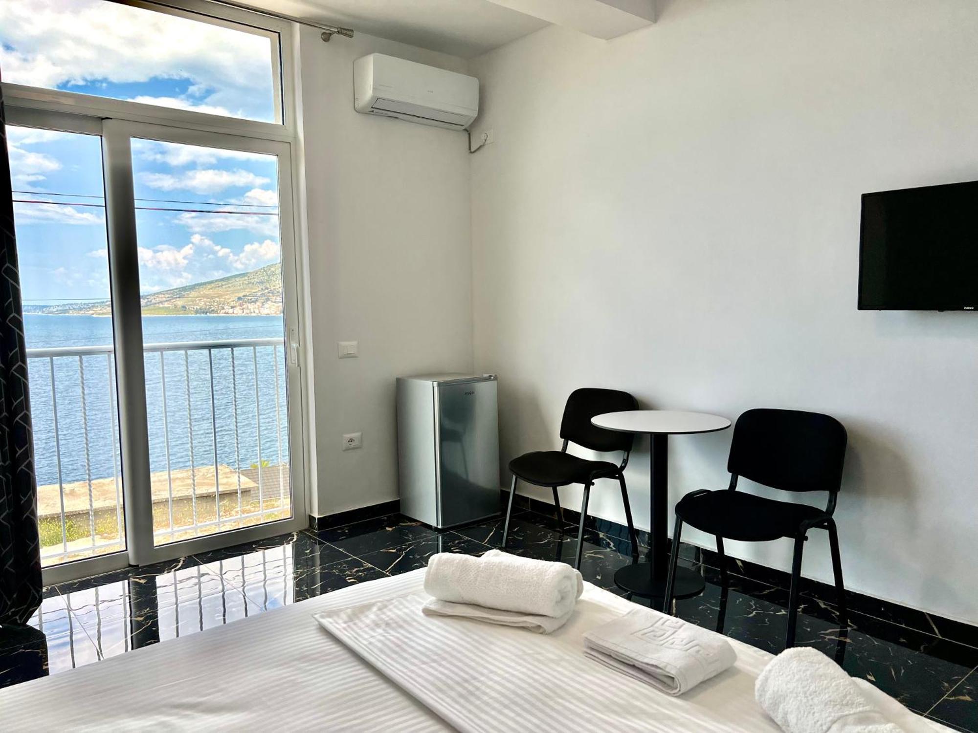 Redi'S Seaview Apartments Σαράντα Εξωτερικό φωτογραφία