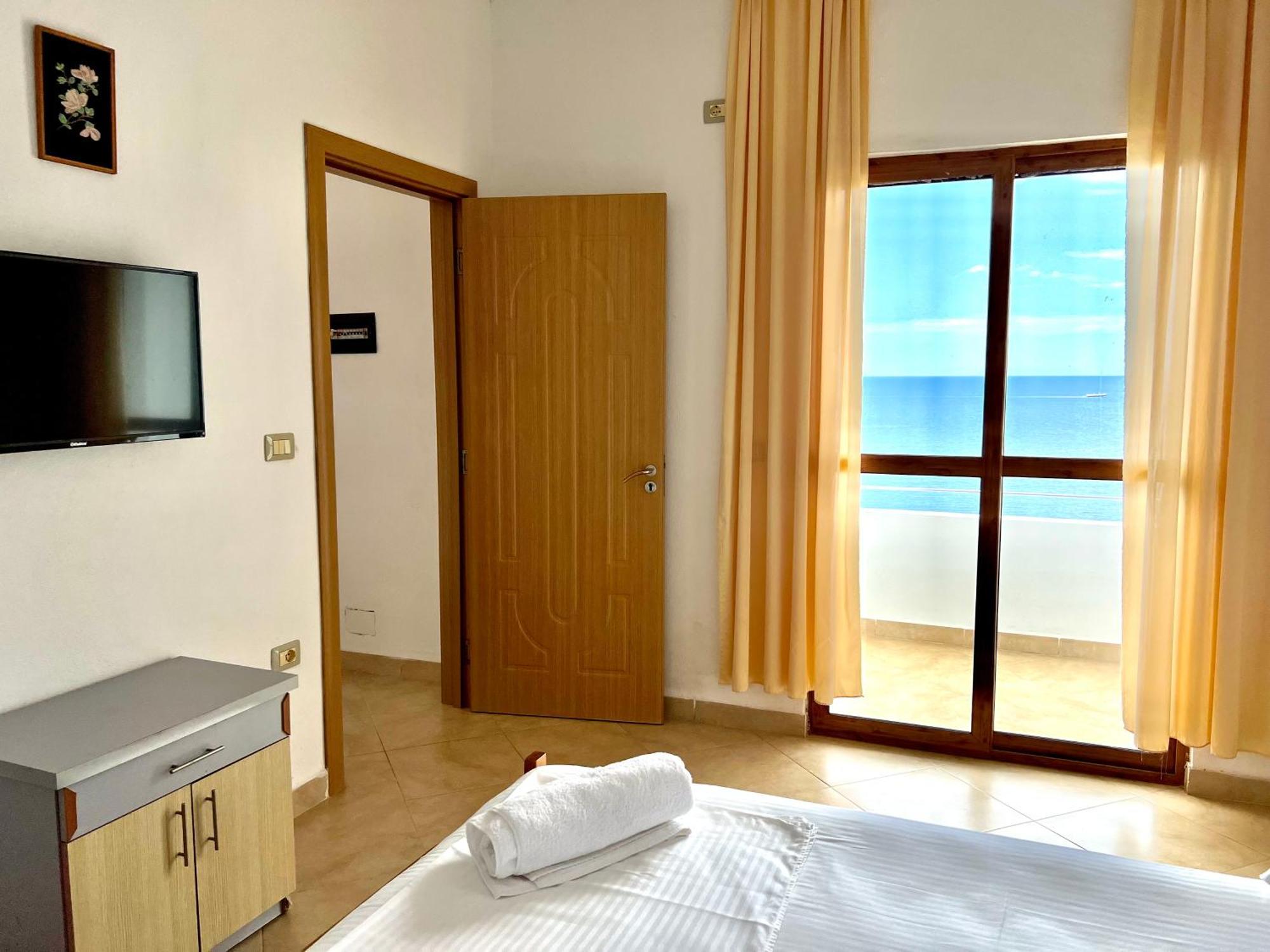 Redi'S Seaview Apartments Σαράντα Εξωτερικό φωτογραφία