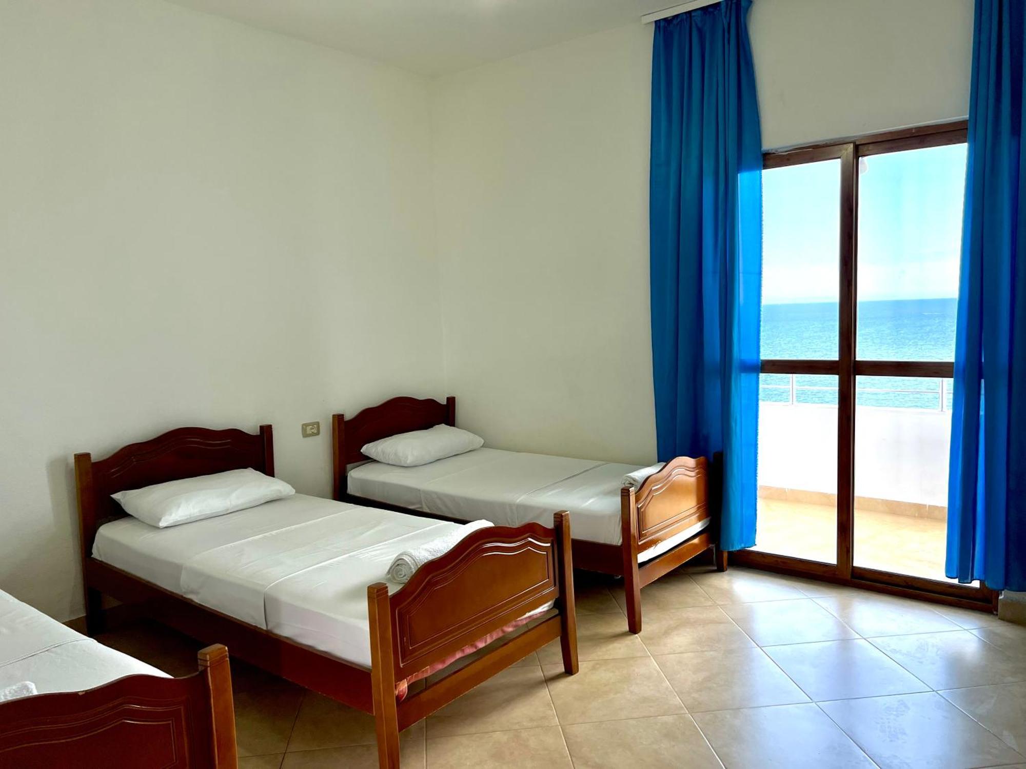 Redi'S Seaview Apartments Σαράντα Εξωτερικό φωτογραφία