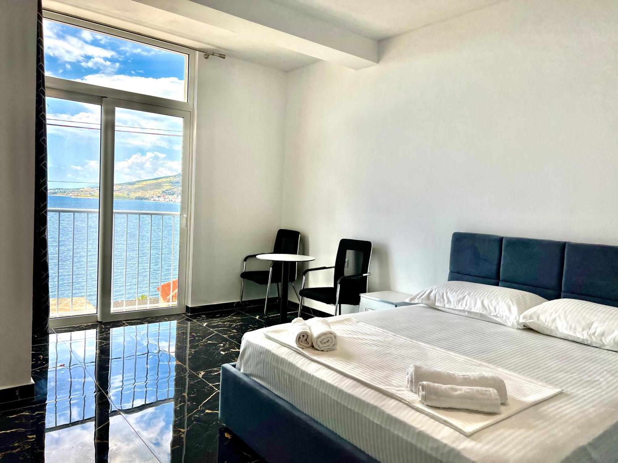 Redi'S Seaview Apartments Σαράντα Εξωτερικό φωτογραφία